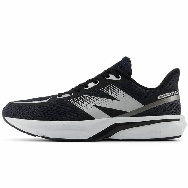 ニューバランス レディース スニーカー ワイズB ダイナソフト フラッシュ v7 ローカット ランニングシューズ WFLSH BK7 ブラック 黒 靴 送料無料