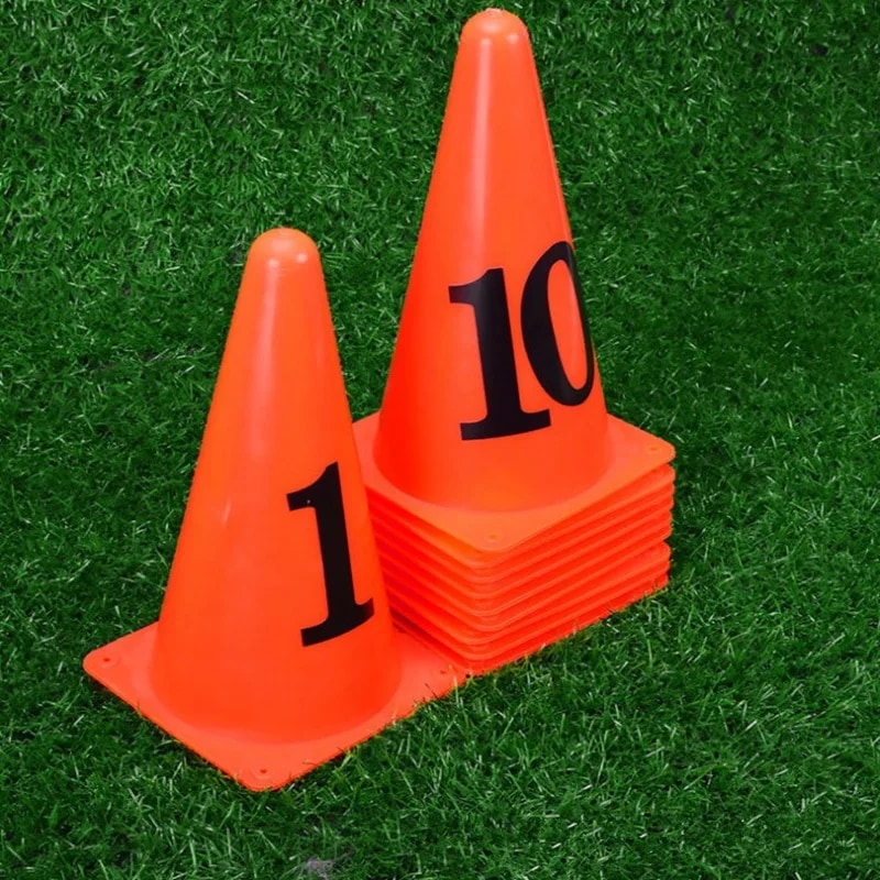 納期21日サッカートレーニング用の10個のサッカーコーン,バケット番号,サッカーコーン,フラットトレーニングコーン,敏捷性トレーニングマーカーカップ