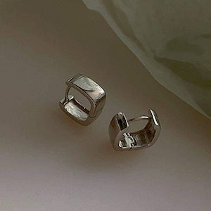 ピアス つけっぱなし ピアス イヤリングsスターリングシルバースクエアイヤリングイヤリングメンズスナップオンワイドフェイススクエアパーソナリ 韓国ピアス アクセサリー 逸品