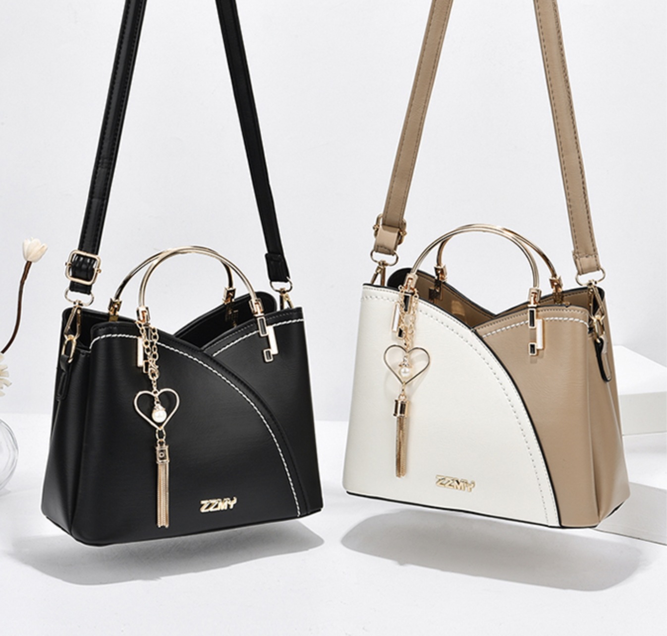 バッグ バック カバン かばん 鞄 bag レディースバッグ レディースバック ショルダーバッグ ショルダーバック 肩がけバック 肩掛けバック スクエア型 四角 タッセル チャーム ファスナー付き