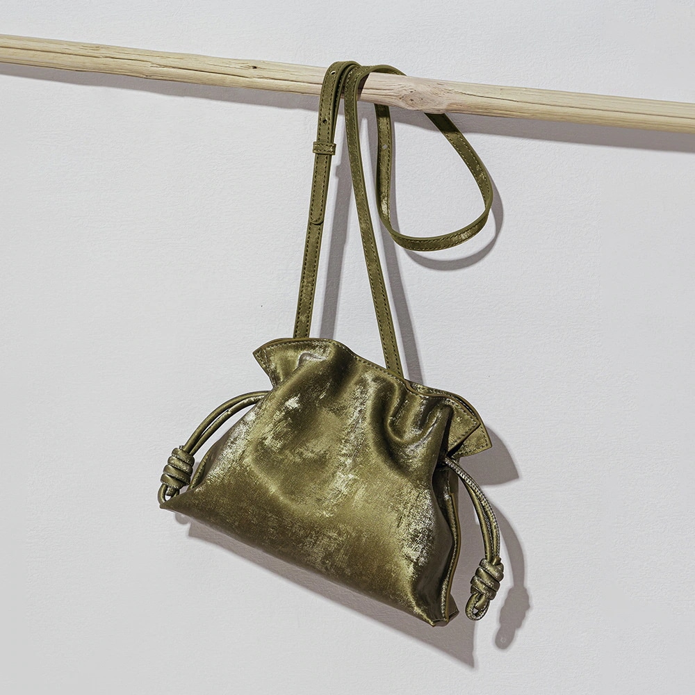 【本革 6カラー キーホルダーを贈る】オールシーズン 韓国製 斜めがけレディース 人気box ショルダーバッグ キルティング ミニ 軽量 大人 カジュアル 小さめ 収納力 デイリー