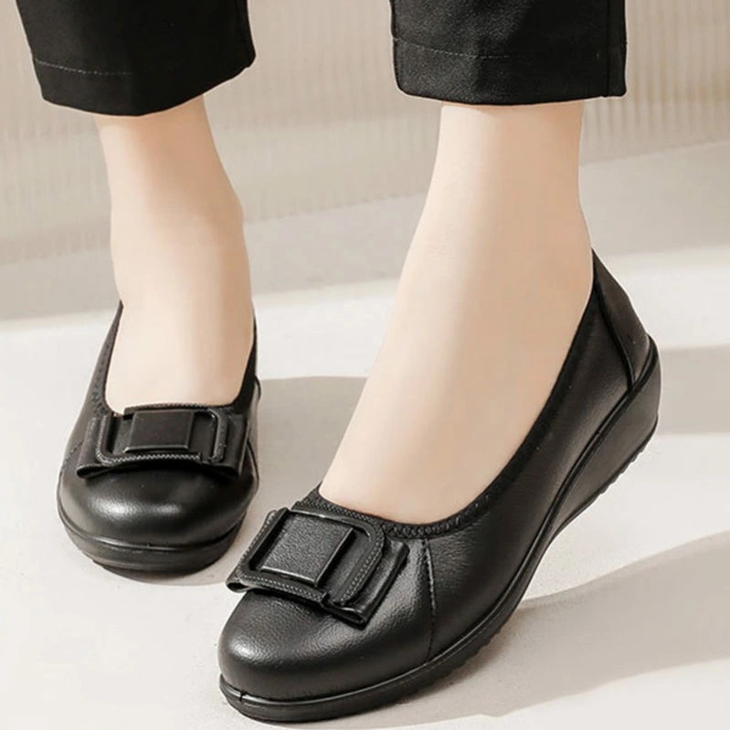 1000円OFFクーポン 美脚 パンプス 走れる コンフォート レディース 痛くない 歩きやすい ウォーキング ラウンドトゥ ウェッジヒール 仕事 通勤 無地 ローヒール スリッポン 婦人靴 通学 ビ