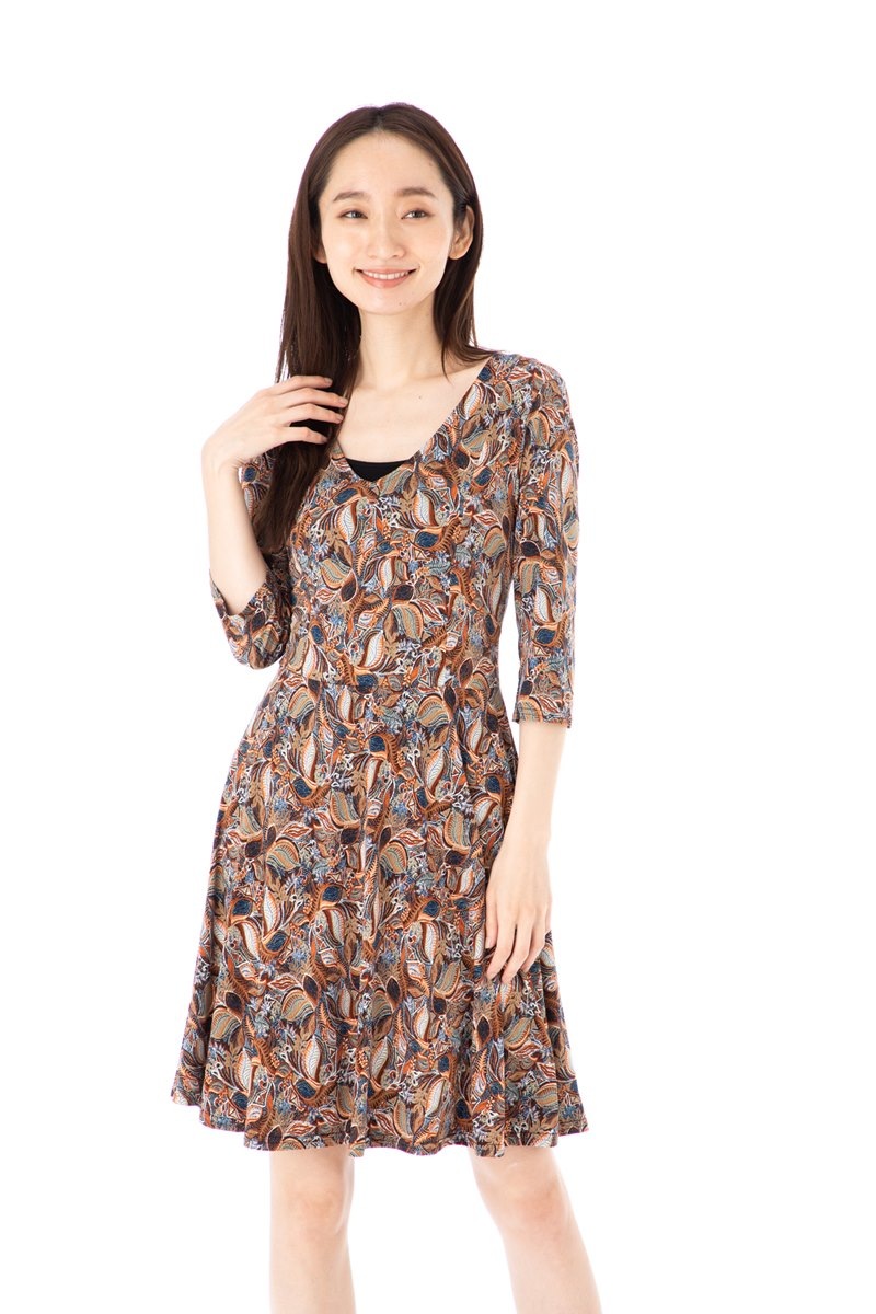ファス(FAS)ワンピース T2 T3 T4サイズ 七分袖 ひざ丈 リーフ柄 Vネック 大人上品ワンピース レディース Fille A Suivre
