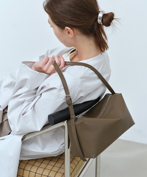 【OVHEE】 Minu Shoulder Bag_Khaki Brown ショルダーバッグ 正規品