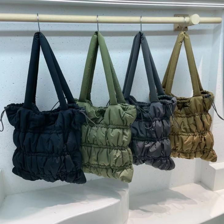 【期間限定】ギャザーショルダーバッグ トート かわいい カジュアル シンプル 大容量 通勤 2024秋冬新作【akb409-028】【予約販売：15-20日】宅込