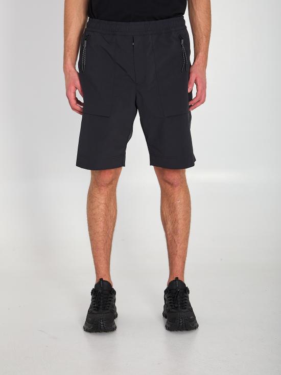 MONCLER Men Shorts L10972B00003 BLACK