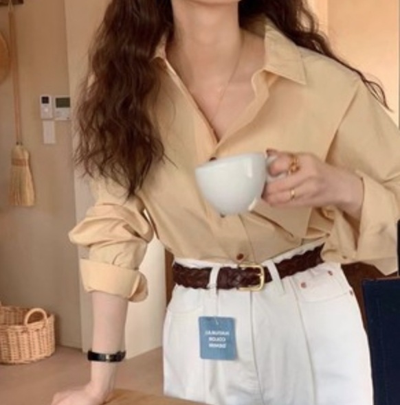 トップス デート シャツ ブラウス カットソー 袖あり 長袖 かわいい 大人可愛い きれいめ シンプル カジュアル 大人 上品 おしゃれ お洒落 主役級 存在感 春 秋 10代 20代 30代