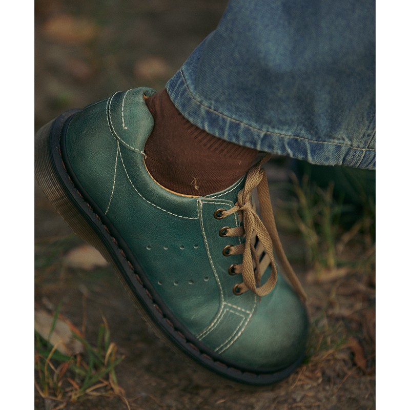 オリジナルデザインヴィンテージローカットマーティンシューズ女性のための日本の大きな革靴レトロシューズ