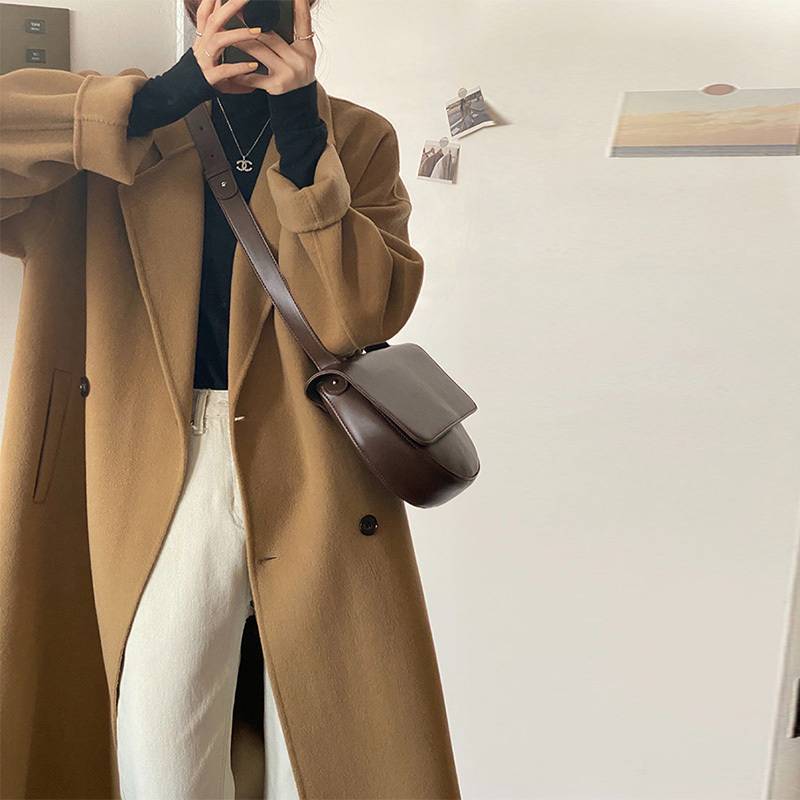 チェスターコート ロング丈 アウター レディース 長袖 無地 キャメル グレー 2色展開 襟付き 体型 カバー 休日 お出かけ コーデ 普段使い 通勤 通学 着回し ファッション おしゃれ カジュアル