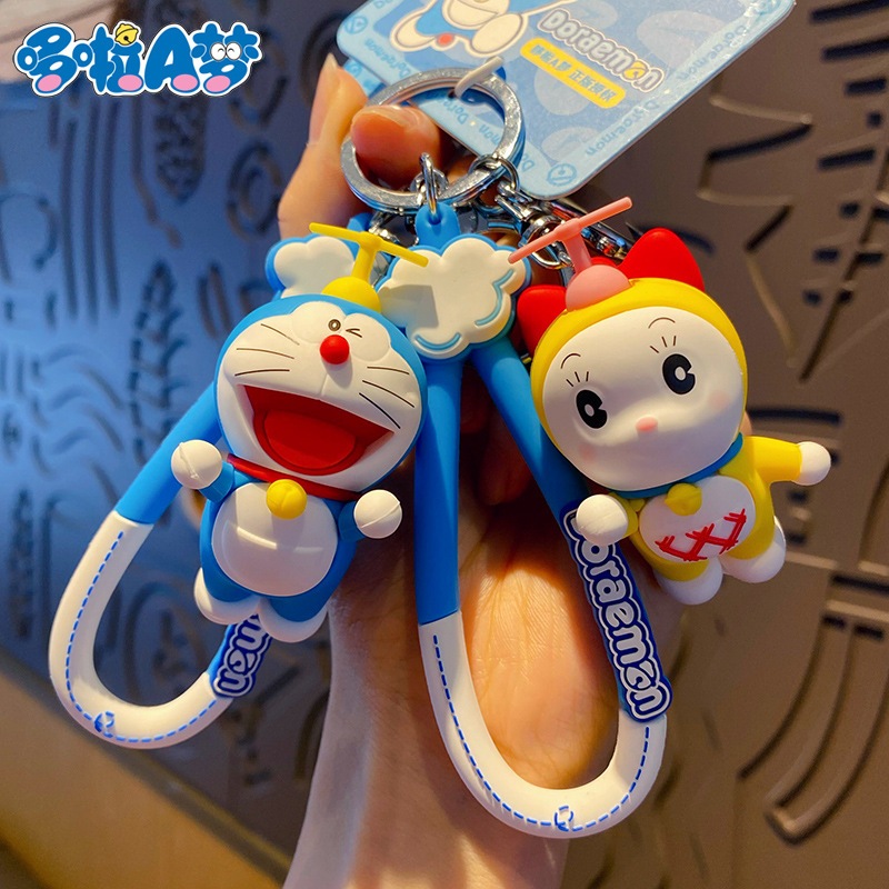 ドラえもん竹蜻蛉（たけとんぼ）アクセサリー 創意投影カメラカーキーホルダー ドラえもんフィギュアキーチェーン