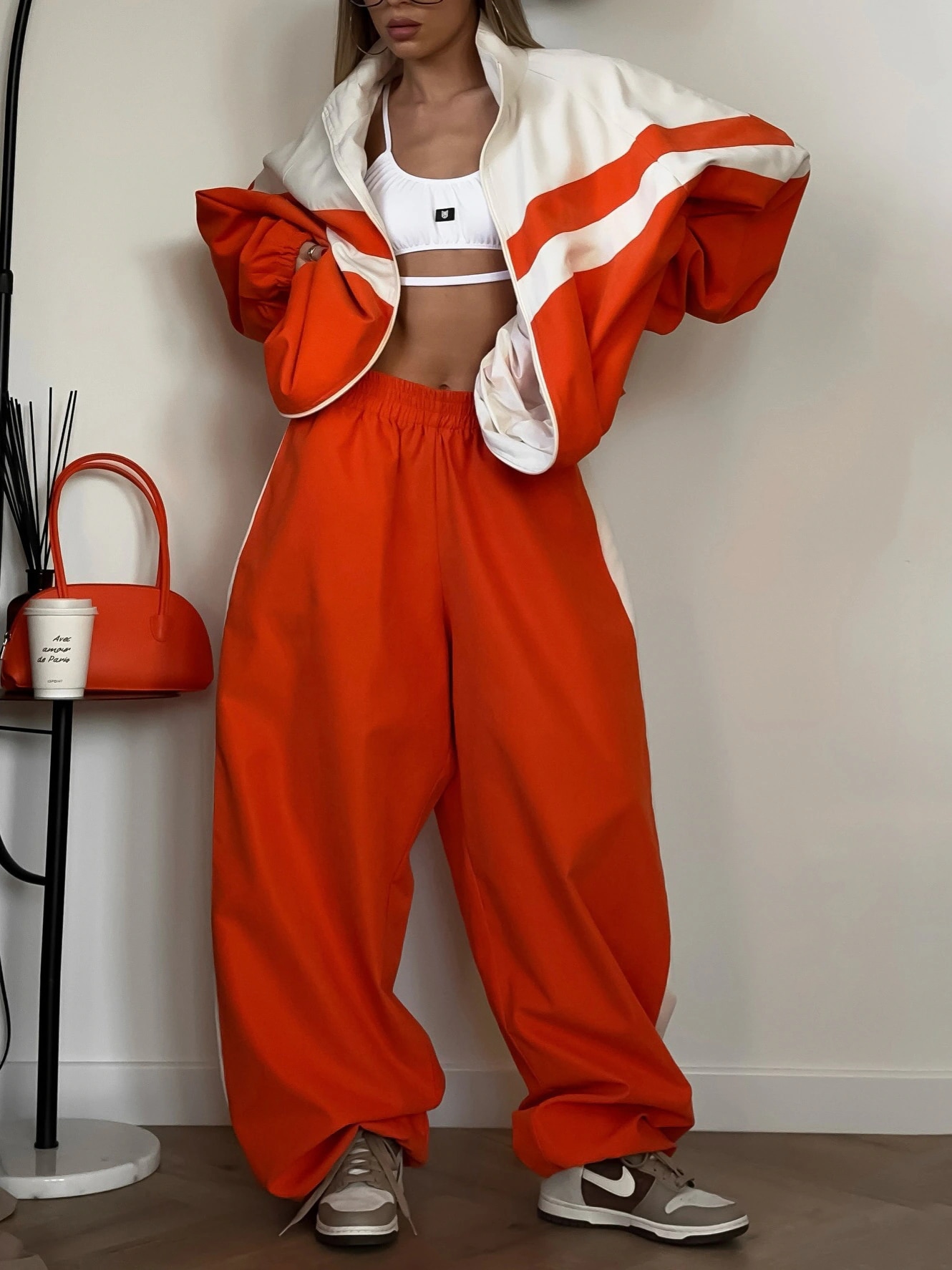 【急速出荷!】韓国 セットアップ ストライプ 色の衝突 スタンドカラー ジャケット ジャケット 春 ルーズ カジュアル パンツ スポーツスーツ レディース ツーピースセット