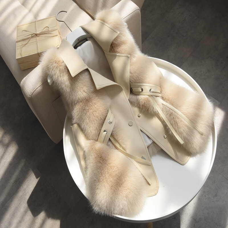 異素材MIXファージレ ジャケット アウター ベスト ジレ ファー もこもこ カジュアル ファスナー puレザー レディース 可愛い オフィスコーデ. ママコーデ ３カラー. C112