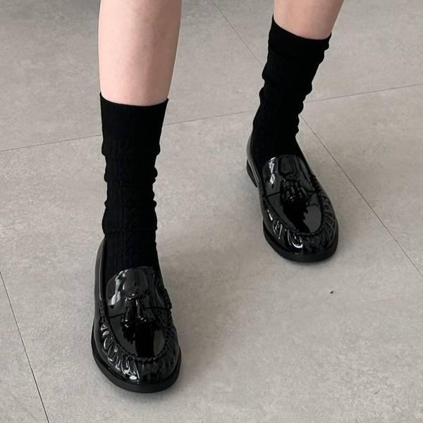 女性クラシックエナメルタッセルローファーフラット