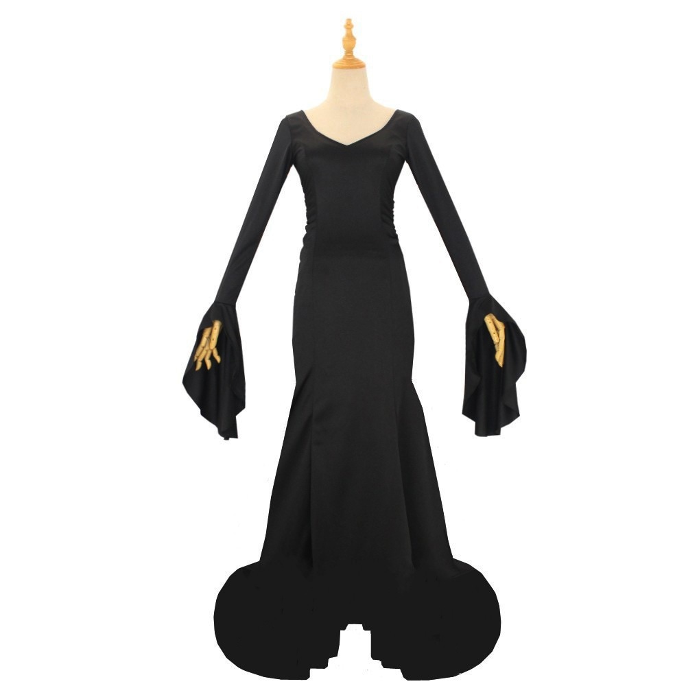 アダムス一家は水曜日にヒロインのコスプレをしました