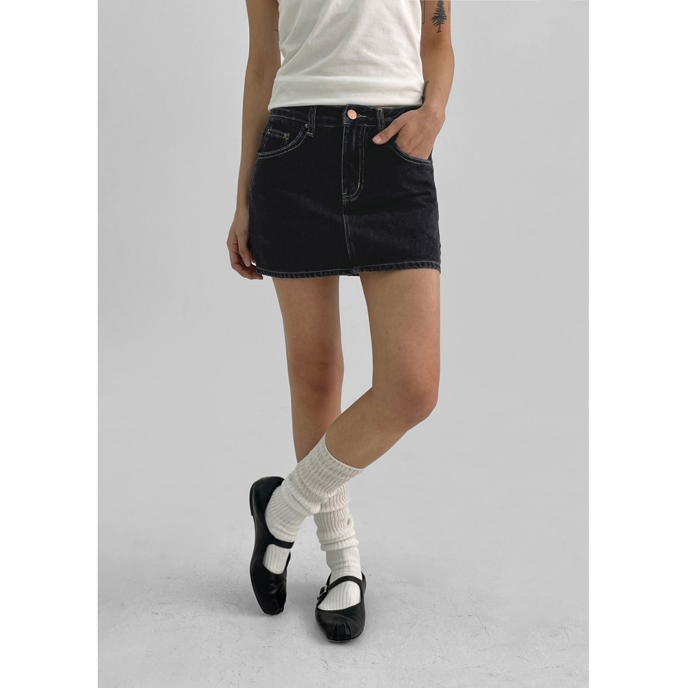 ブラックアップロムヘッツデニムミニスカートパンツ 7,003円