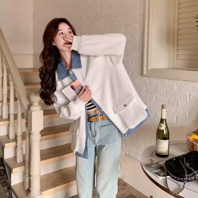 レディース トップス ジャケット デニム 前開き ショート 長袖 Vネック 襟付き 角襟 Iライン オーバーサイズ ファスナー ポケット ドッキング デニム かわいい 大人可愛い シンプル カジュアル