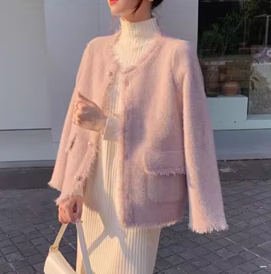 トップス かわいい ふわもこ ニット カーディガン 長袖 襟なし ボタン もこもこ モコモコ ふわふわ ポケット 前開き かわいい 大人可愛い きれいめ シンプル おしゃれ お洒落 レトロ アジアン