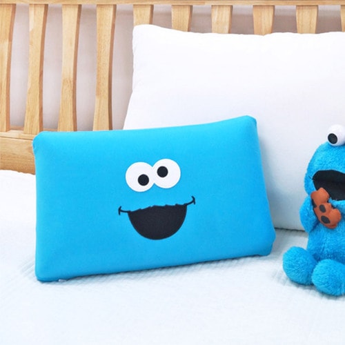 セサミストリート メモリーフォーム枕 クッキーモンスター 多用途 もちもち ふわふわ