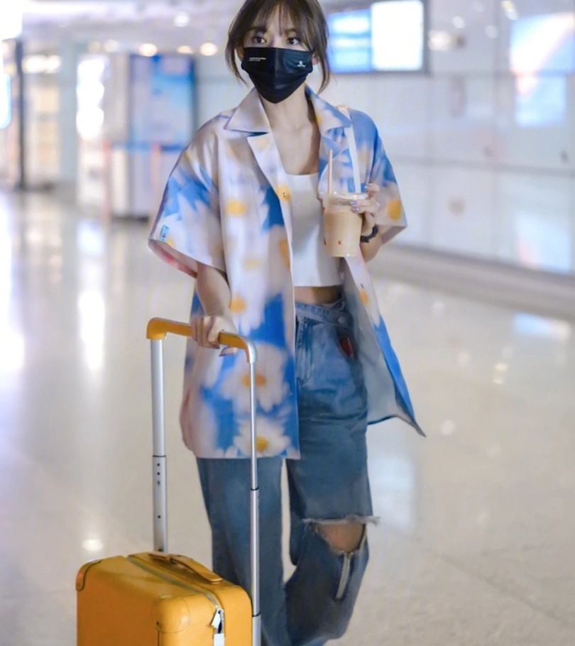 シャツ ブラウス カットソー レディース 半袖 襟付き オーバー サイズ ゆったり かわいい 大人可愛い きれいめ 個性的 存在感 かっこいい 花柄 フラワー 夏 学生 リゾート ブルー トップス