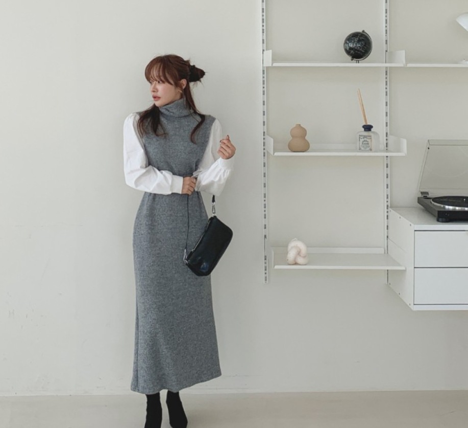 ニットワンピース ワンピース ロング ロング丈 袖あり 長袖 タートルネック 襟なし ストレート リボン ウエストリボン バックリボン 切り替えデザイン ドッキング リブ リブニット 伸縮性 薄手