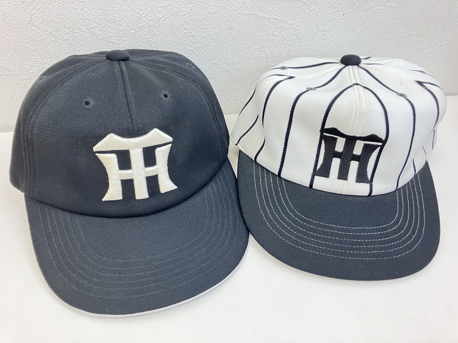 Hanshin Tigers 阪神タイガース 中央帽子 キャップ ブラック【中古】 ユニセックス