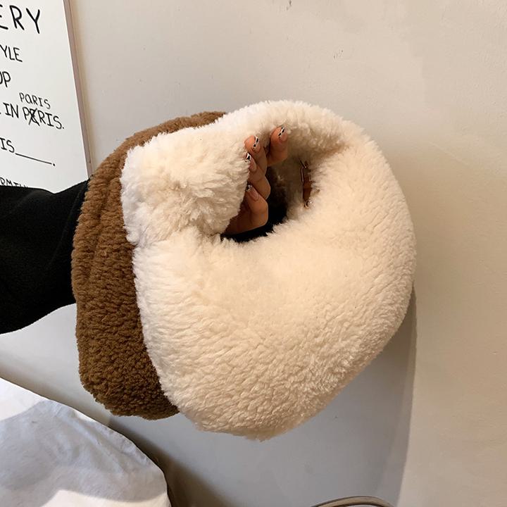 フェイクファーハンドバッグ トートバッグ ファーバッグ ミニバッグ ハンドバッグ bag 可愛い もこもこ ５カラー a3830 レディース