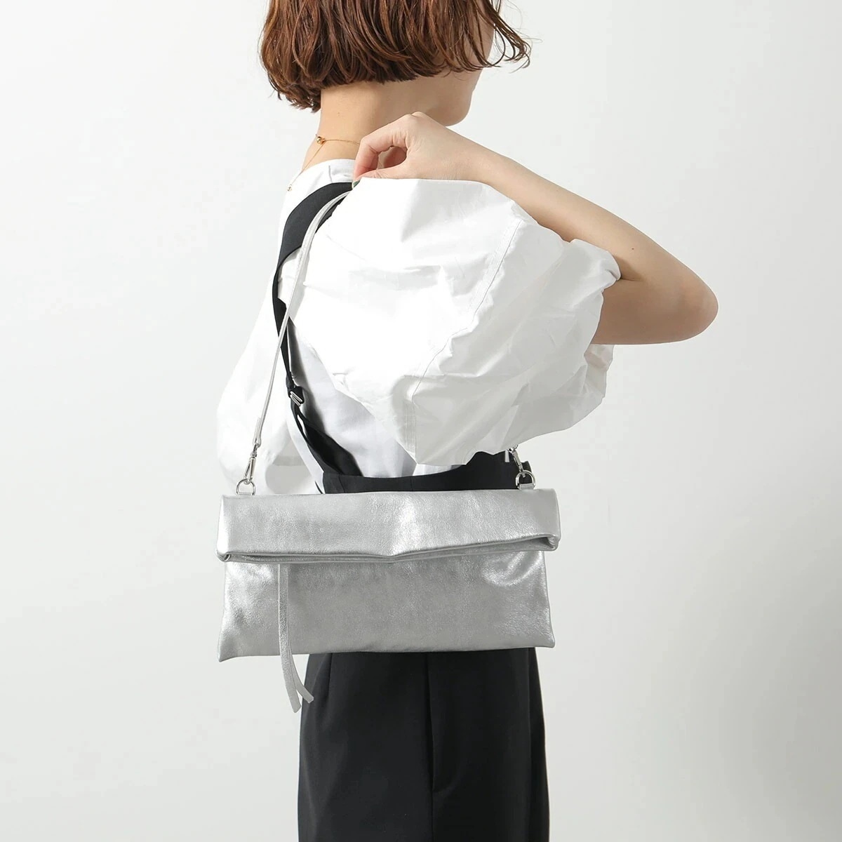 andrea cardone アンドレアカルドネ ハンドバッグ 1875 レディース レザー クラッチバッグ メタリック ポシェット 鞄 Silver