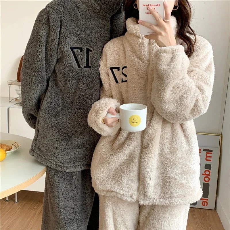 冬部屋着パジャマ　ホームウェア　裏起毛　厚　フランネル　上下セット　カップルルック30%までに制限