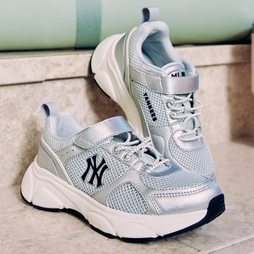 キッズ スニーカー ファーストゥボール ジュニア ニューヨーク ヤンキース Fastball