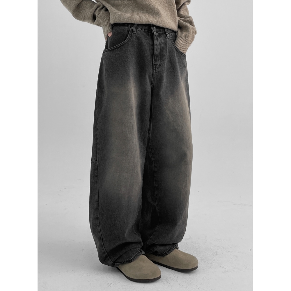 ブラックアップバフファインダーウォッシングバルーンデニムパンツ