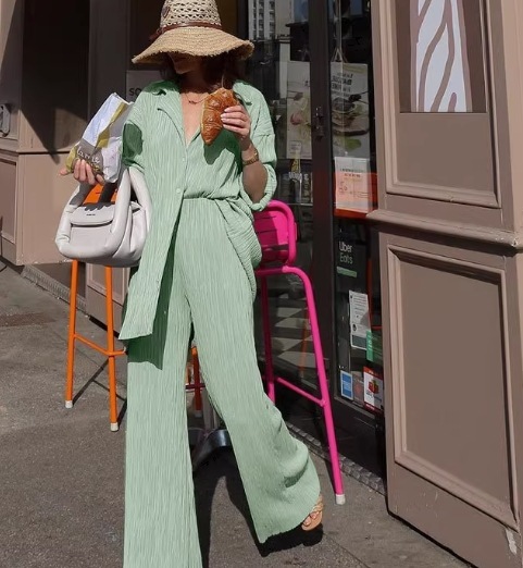 レディース トップス ボトムス フレア フレア セミフレア プリーツ タック タックプリーツ かわいい 大人可愛い きれいめ シンプル カジュアル 上品 おしゃれ かっこいい レトロ ラフ 5,863円