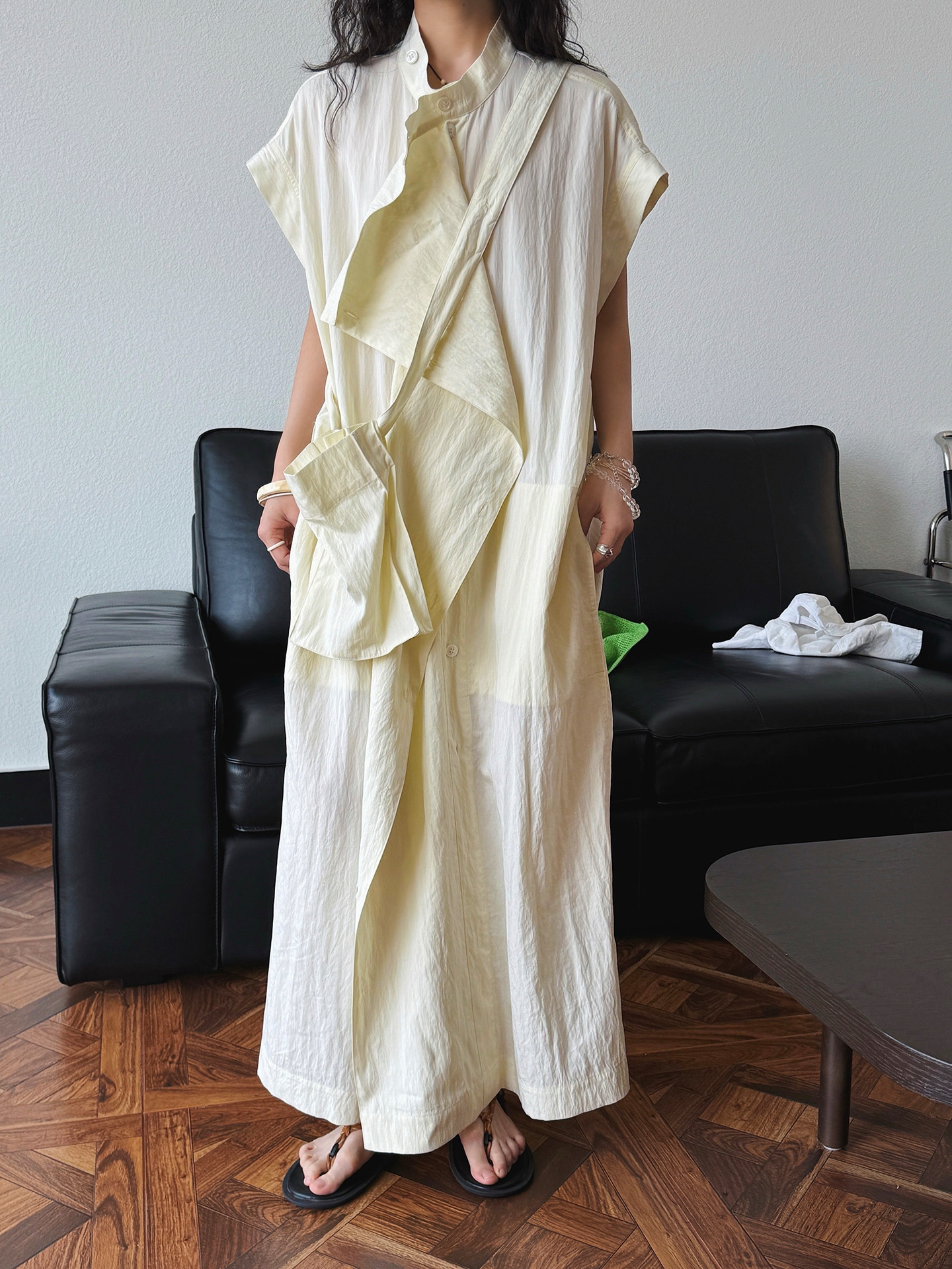 夏の新型パリレム風ハスの葉の襟の多段階のショルダーバッグのワンピースのカジュアルな気質の長いスカートの女性