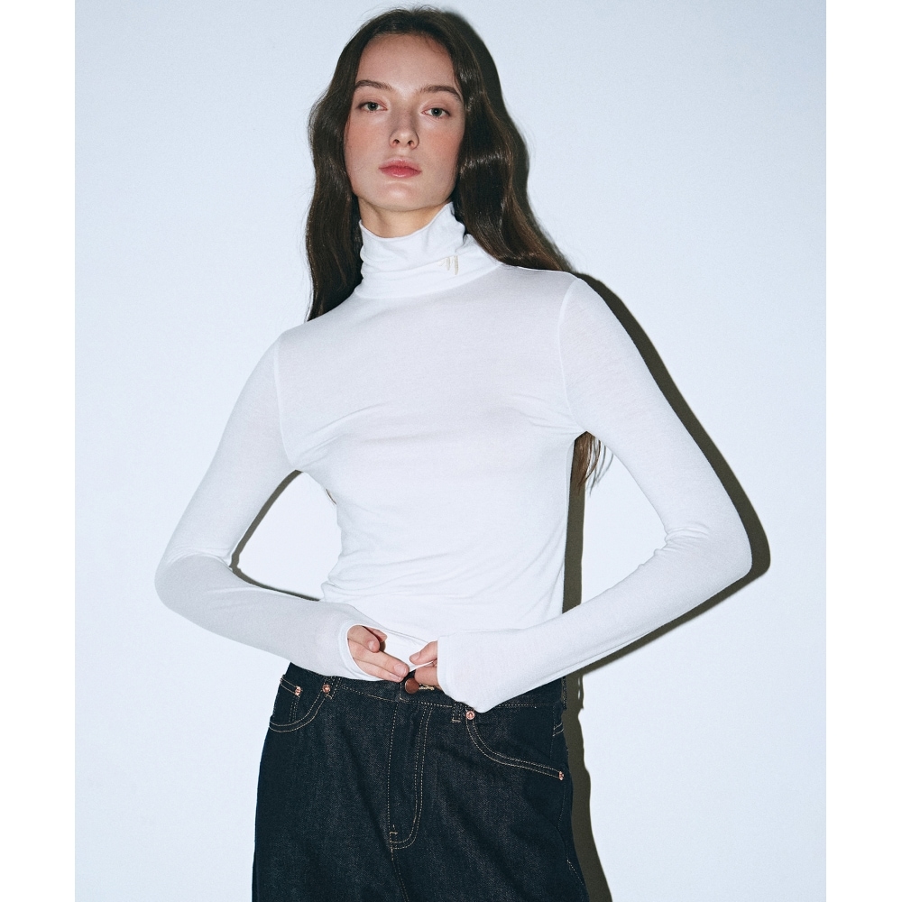 ニック&ニコール NN ロゴスパンインナータートルネック_アイボリー