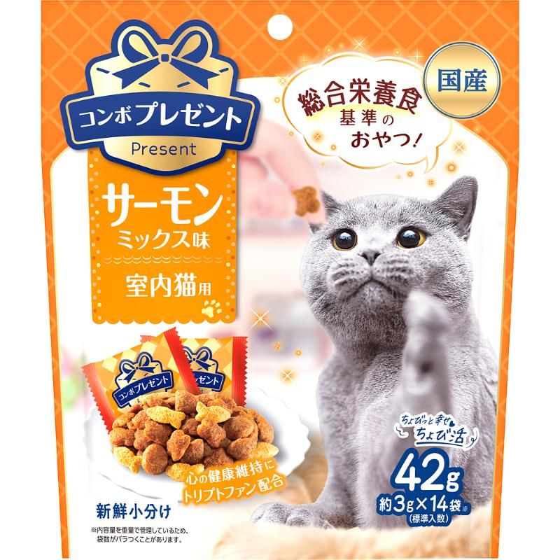 （まとめ買い）日本ペットフード コンボ プレゼント キャット おやつ 室内猫用 サーモンミックス味 42g 猫用おやつ [x18]