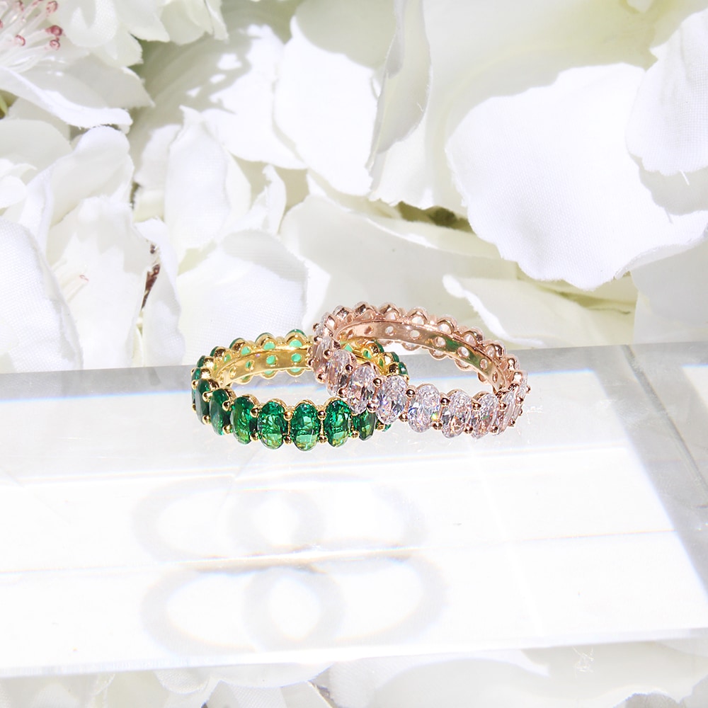 クリスタルオーバルクラウンリング