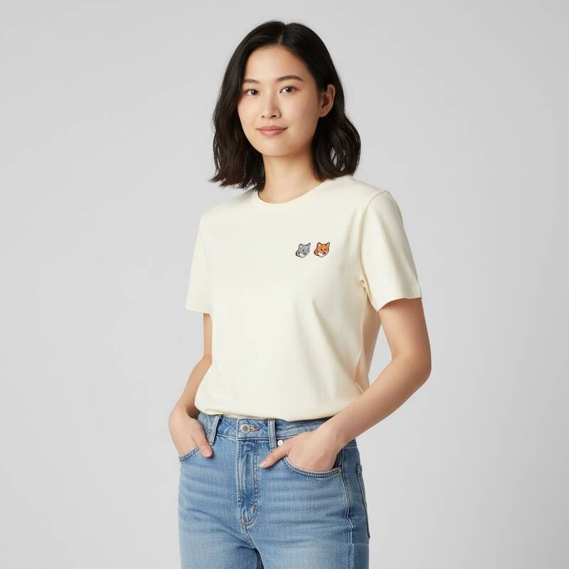 メゾン・キツネ 2026年春夏 ダブルヘッドフォックス パッチロゴ 半袖レディースTシャツ OW011CFKJ7026 P702