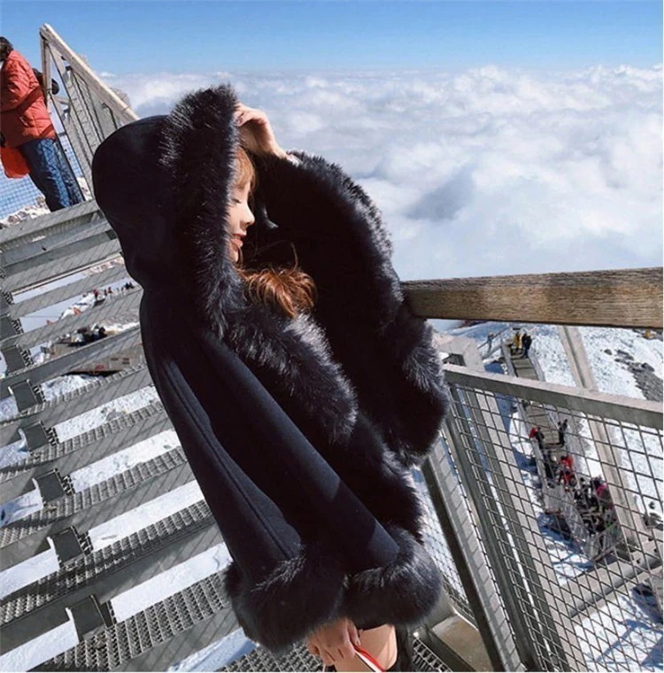 大人気！ クーポン適応可能高レビューファーケープポンチョ ファーコート アウター ポンチョ 大人の魅力 上品 女性らしい 形がとてもいいですね ファッションで優雅で暖かい 髙品質 秋冬定番
