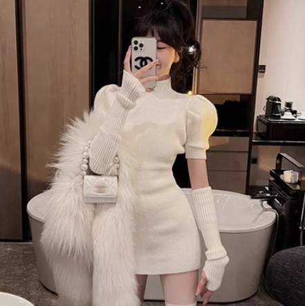 ワンピース 個性的 モテアイテム ニット ミニ丈 半袖 長袖 パフスリーブ 萌袖 ハイネック スリム タイト 細身 Aライン リブ かわいい 大人可愛い きれいめ シンプル 大人 上品 おしゃれ