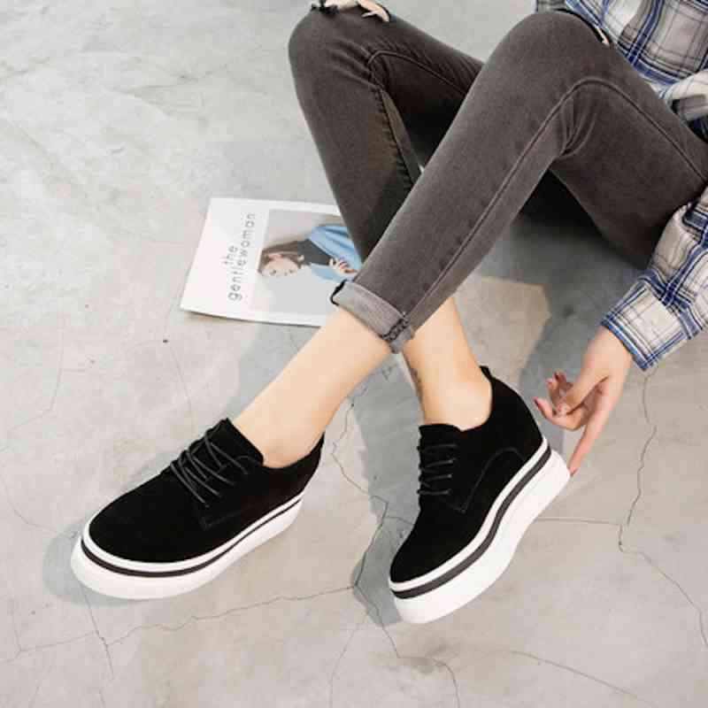 スニーカー レディース おしゃれ 軽い 24.5 キャンバス 春 秋 夏 雪道 キルティング 新作 超軽量 革 スリッポン 冬 疲れない 3E レザー 5E 白 ボア 厚底 軽量 グレー シューズ ハ