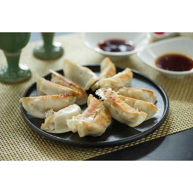 （グルメギフト）栃木 宇都宮餃子 さつき 4種の餃子味わいセット