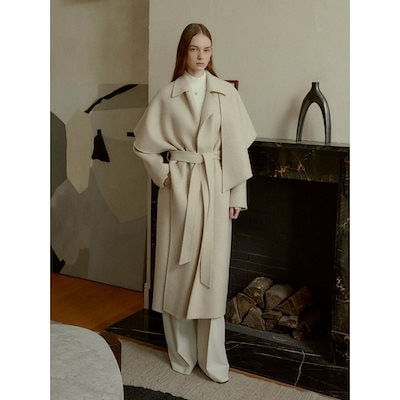 2405-28 手のひら巾着サシェ 香り袋 チューリップ 白いお花の刺繍レース 2405-28 手のひら巾着サシェ 香り袋 チューリップ 白いお花の刺繍レース