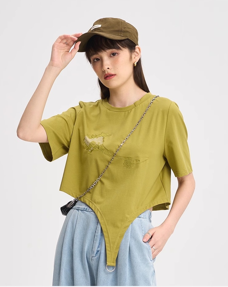 レディース ファッション 夏 カジュアル 刺繍 デザイン ハイウエスト ショート Tシャツ 女性 個性的 トップス Tシャツ 袖あり 半袖 かわいい 大人可愛い シンプル カジュアル おしゃれ