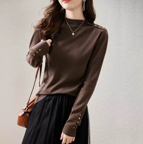 トップス セーター 袖なし 長袖 クルーネック 襟なし デザイン ボタン 美ライン ニュアンス 伸縮性 ストレッチ ミリタリー ニット カラバリ かわいい 大人可愛い きれいめ シンプル カジュアル