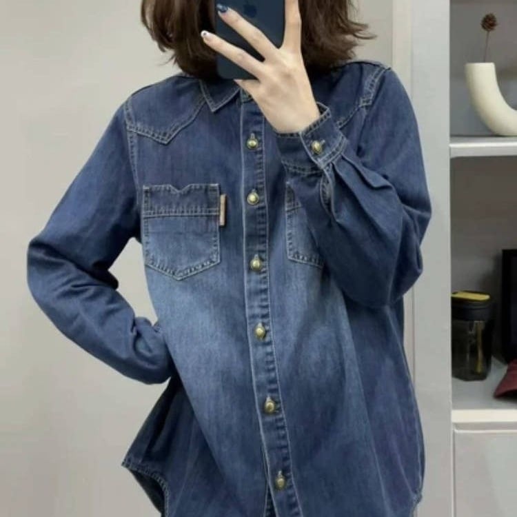 レディースフリース裏地デニムシャツ新しい秋冬スタイルゆったりとしたデザイン重ね着インナーカジュアルな厚手シャツジャケット