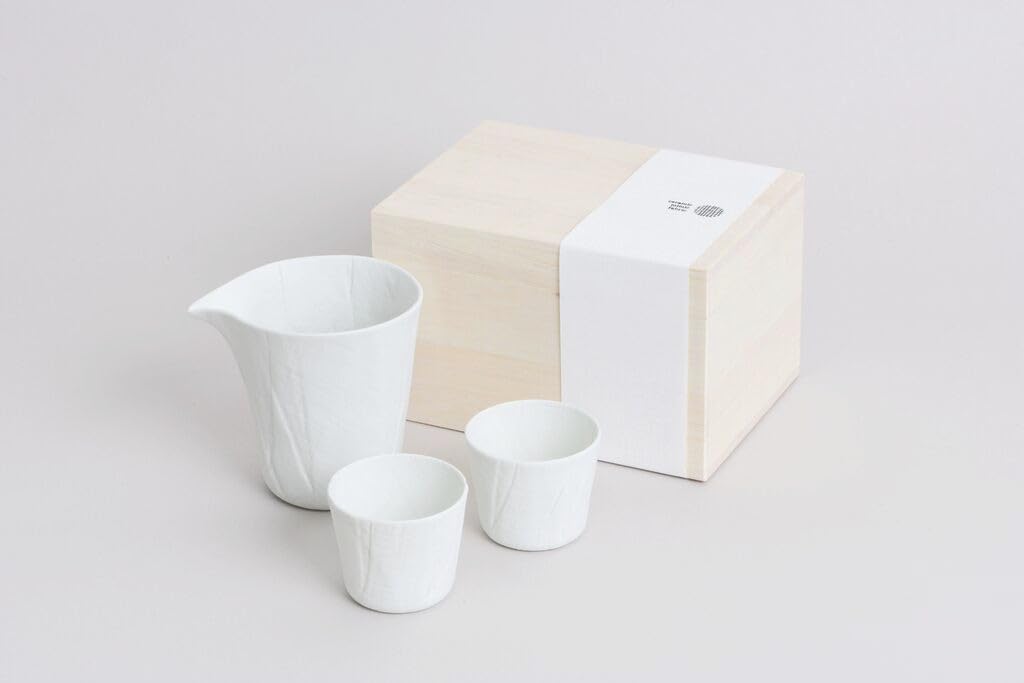 文山製陶 - ceramic mimic fabric/布のマネをした磁器 - 洗い込んだリネンを風になびかせた時のあの風合いを器に【 冷酒3点セット：片口 ×1 グラス ×2 】【 プレーン 】