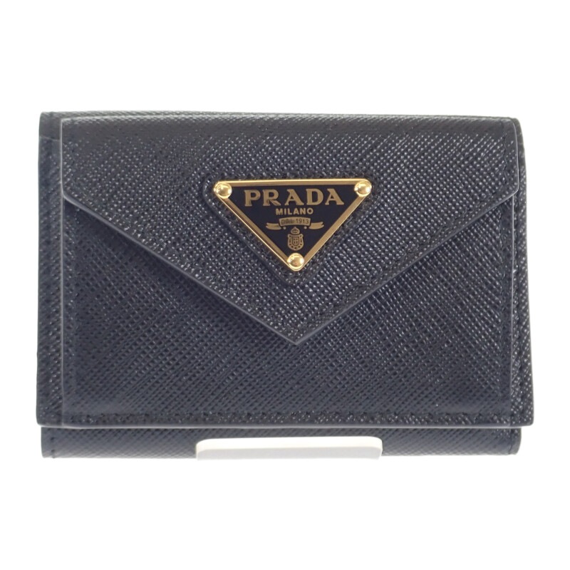 サフィアーノトライアングル 1MH021 三つ折り財布 サフィアーノ ブラック ゴールド金具 レディース【Aランク】