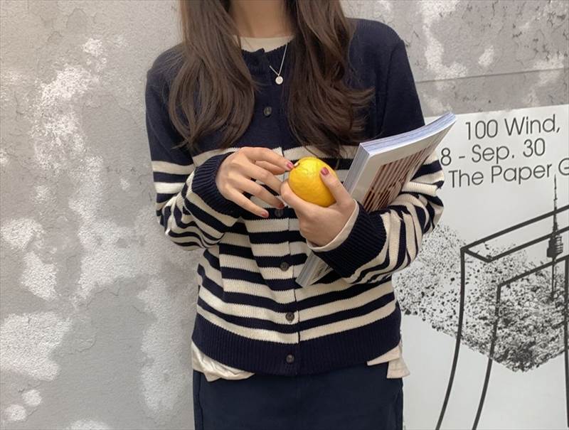 セーター カーディガン 袖あり 長袖 Uネック 襟なし かわいい 大人可愛い シンプル カジュアル 大人 おしゃれ 大人可愛い 大人女子 こなれ感 ラフ モード系 ボーダー 秋 10代 20代 30代