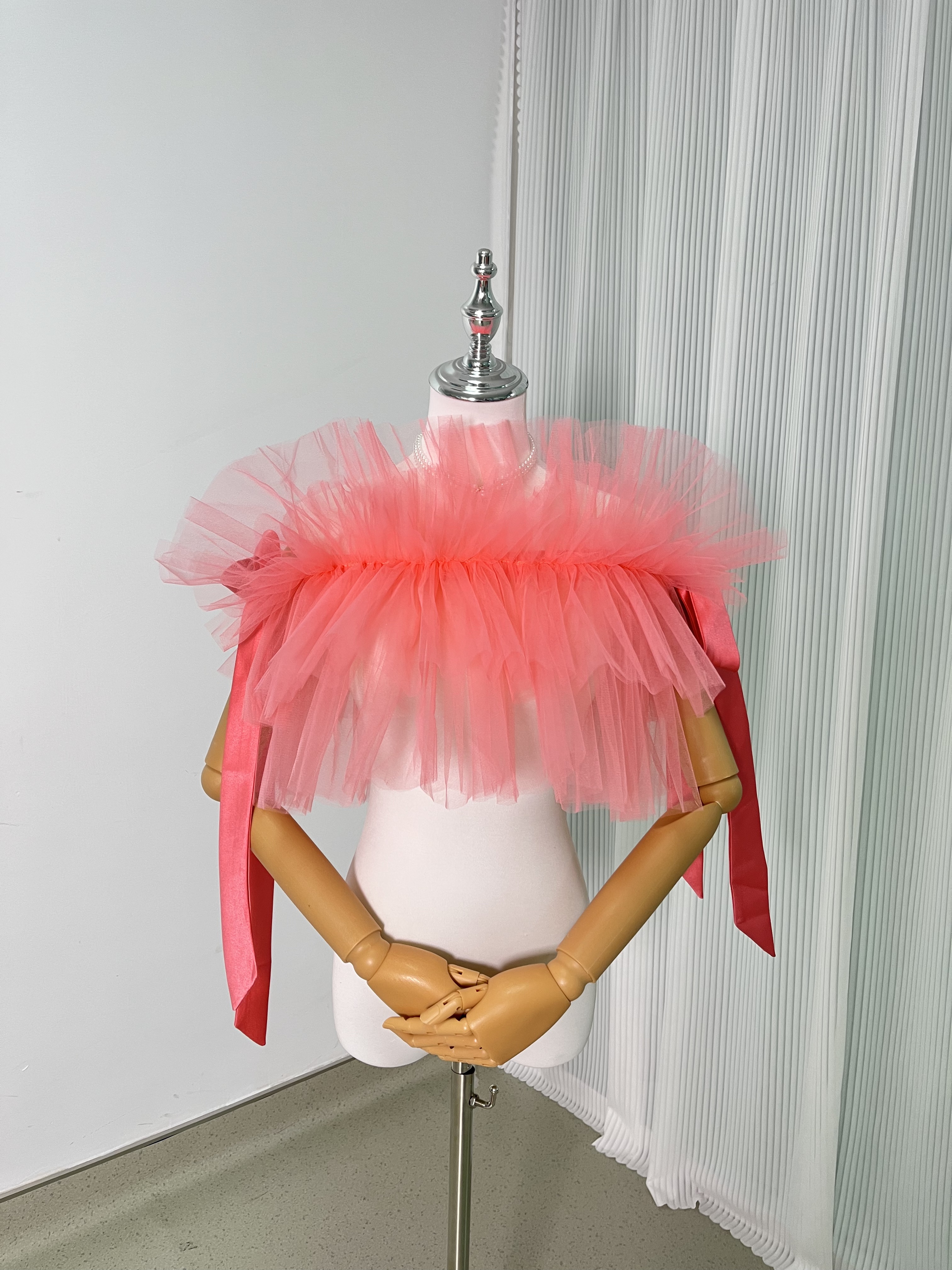 オフショルダー 可愛い ビビッドピンク デザイン感 ソフトチュール 前撮り ストレッチ