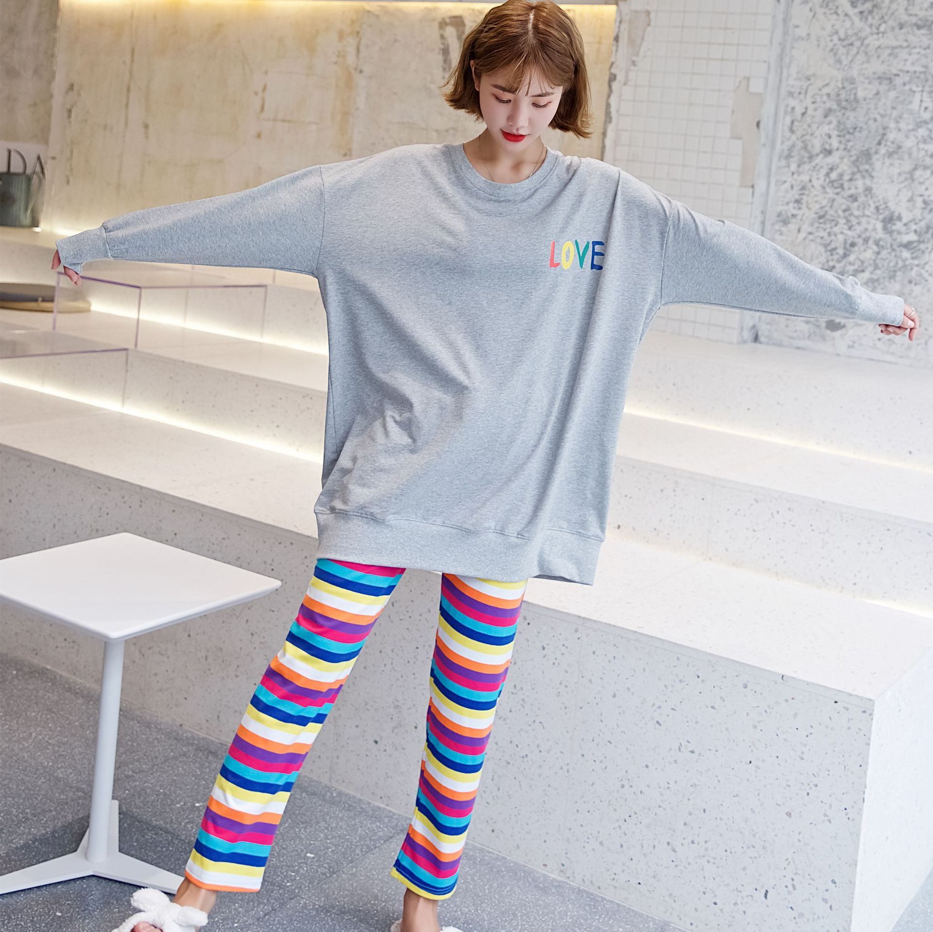 セットアップ ルームウェア 部屋着 長袖 クルーネック デザイン 美ライン 伸縮性 2点セット ツーピース お得 2点セット リラックス ナチュラル かわいい 大人可愛い きれいめ シンプル