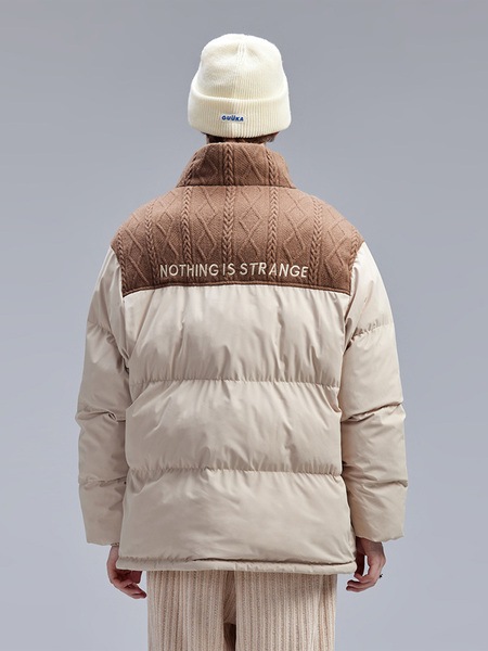 カーキの厚みのあるレトロな冬用コットンコート